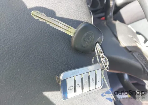 2006 Toyota Matrix Xr из США, поврежденный, VIN 2T1KR30E46C566141